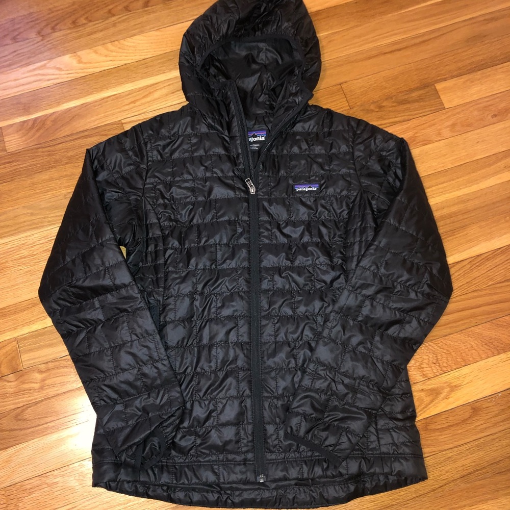 Patagonia Women’s Nano Puff Hoody - Never worn, size large